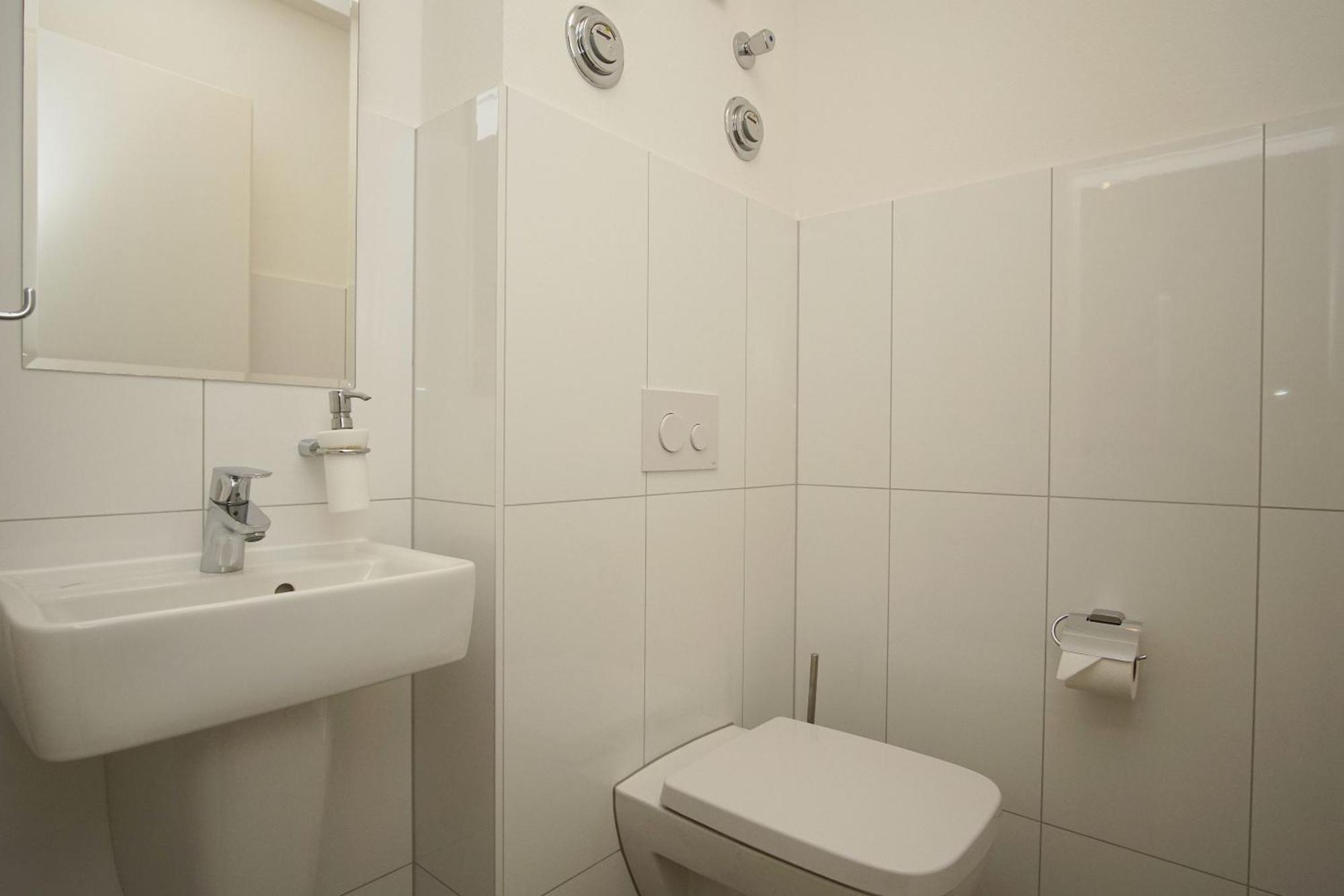 Balkon, Gratis Nutzung Vom Ahoi Erlebnisbad Und Sauna In Sellin - Meeresblick 56 Goehren (Ruegen)